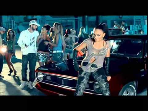 Ziynet Sali — Ziynet Sali - Bizde Böyle ( Mustafa Ceceli Version )
