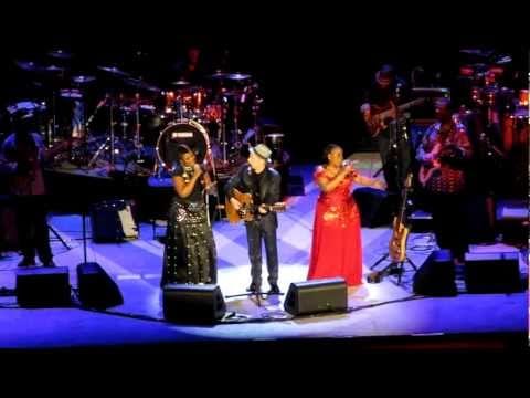Paul Simon — Paul Simon - Under African Skies (live)