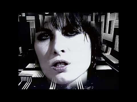 The Pretenders — Pretenders - Talk Of The Town (Official Music Video)
