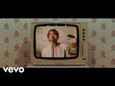 Kids In Glass Houses — Theme From Pink Flamingo