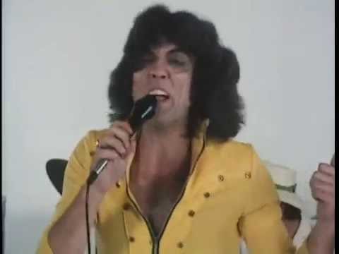 Jon English (3) — Jon English - Hot Town (1979)