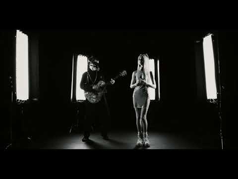Poppy (38) — Poppy - X  (Acoustic)