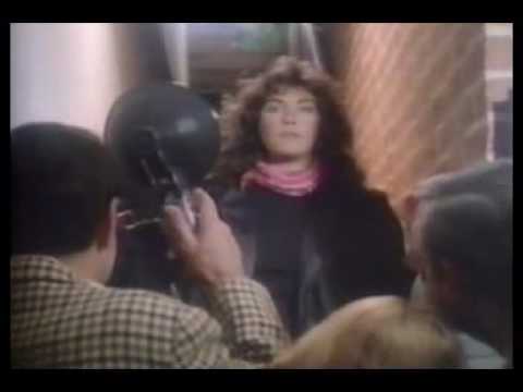 Laura Branigan — Laura Branigan - Solitaire (original video)