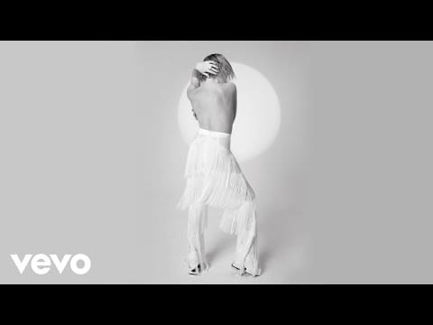 Carly Rae Jepsen — Right Words Wrong Time