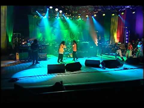 Ziggy Marley And The Melody Makers — Ziggy Marley & The Melody Makers People get ready .m4v