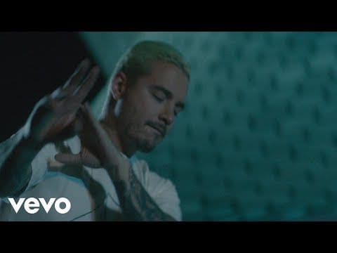 J Balvin — J Balvin - Bobo (Official Video)