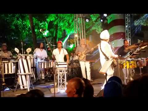 DJ Dero — CANDYALL E TAL 2015 - Carlinhos Brown
