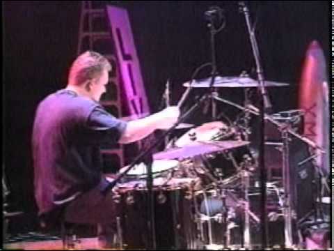 Save Ferris — Save Ferris live performance of "Come On Eileen" 1997