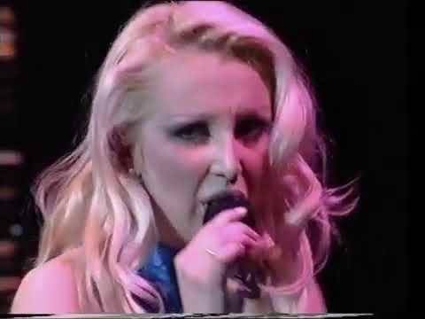 Marina — Marina- Romper el tiempo. Versión en directo.