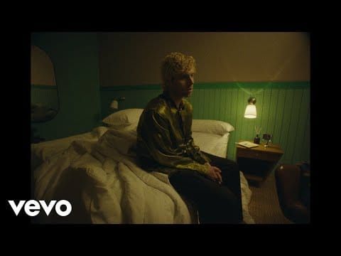 Luke Hemmings — Luke Hemmings - Garden Life (Official Visualizer)