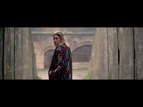 Sarah Whatmore — Sarah Whatmore - Full Circle (Official Video)