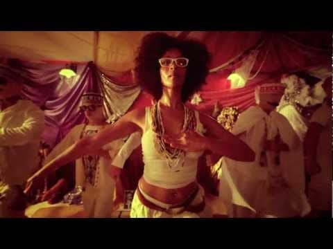 A Band Of Bitches — A Band Of Bitches - Mambo En Trompeta Para Ti (Video Oficial)