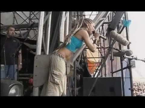 Black Eyed Peas — Black Eyed Peas - Let's Get Retarded (Let's Get It Started) LIVE