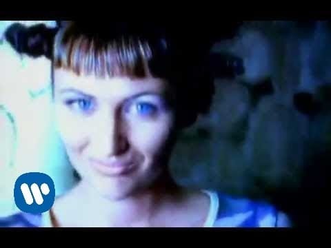 Reni Jusis — Reni Jusis - Zakrecona [Official Music Video]