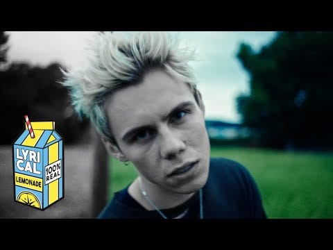 The Kid LAROI — The Kid LAROI - Sorry (Official Music Video)