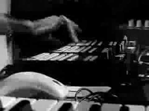 Kieran Hebden — Kieran Hebden and Steve Reid - 'Brain' (2007)