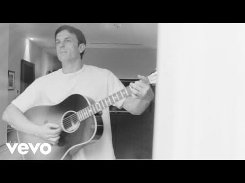 Kings of Leon — Split Screen