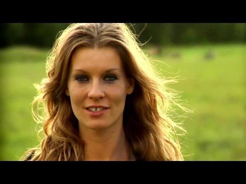 Pernilla Andersson — PERNILLA ANDERSSON "Johnny Cash & Nina P" (official video)
