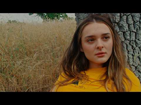 Charlotte Lawrence (2) — Charlotte Lawrence - I Don't Wanna Dance (Official Video)
