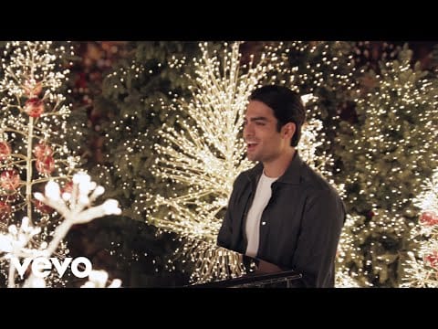 Andrea Bocelli — Andrea Bocelli, Matteo Bocelli, Virginia Bocelli - Happy Xmas (War Is Over)