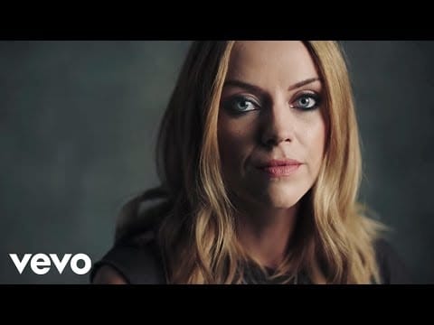 Amy MacDonald
 — Amy Macdonald - Woman Of The World