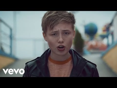 Isac Elliot — Isac Elliot - First Kiss (Official Music Video)