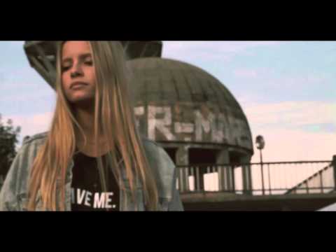 Mr. Rain (4) — Mr.Rain - Carillon  [ OFFICIAL VIDEO ]