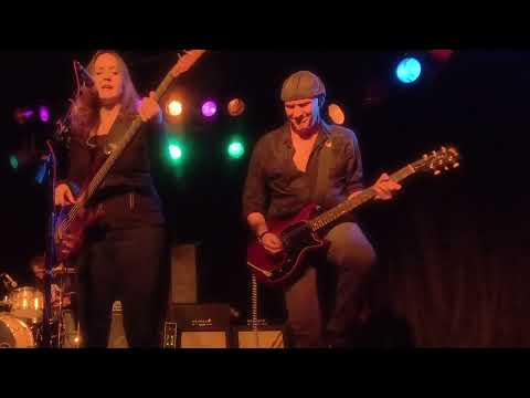 Flamin' Oh's — The Flamin' Oh's at the Cabooze