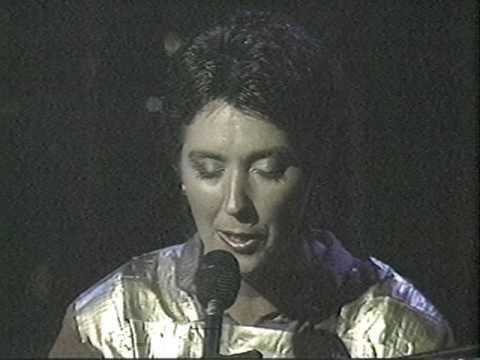 Linda Ronstadt — Kate and Anna McGarrigle with Linda Ronstadt: Heart Like a Wheel (1984)