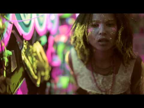 Lolawolf — LOLAWOLF - Calm Down (Official Music Video)