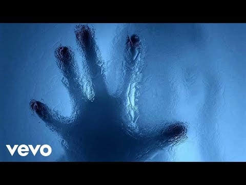 İlhan İrem — İlhan İrem - Her Şey Donsun Kaskatı