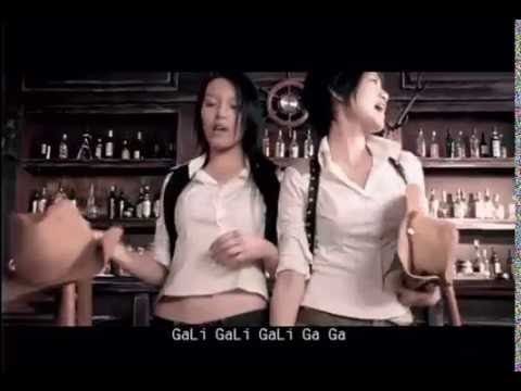Sweety (7) — SWEETY 曾之喬 劉品言《親一下》官方MV (Official Music Video)
