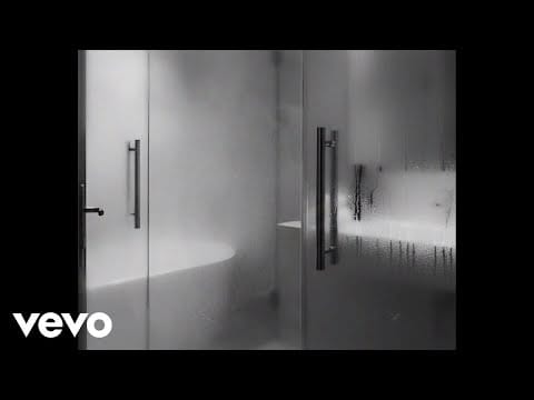 Young Miko — Young Miko - Sin pausa (Visualizer)