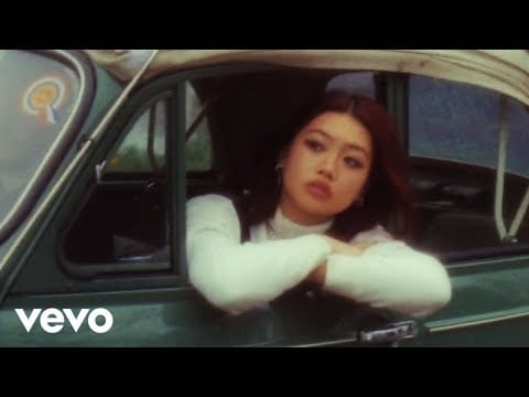 Beabadoobee — Dance with Me
