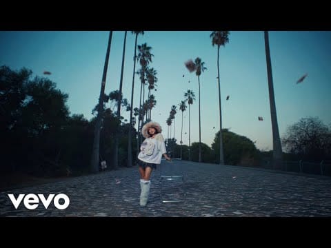 Becky G — Becky G - OTRO CAPÍTULO (Official Video)
