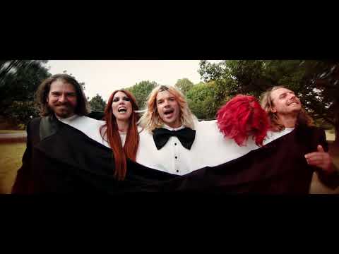 Grouplove — GROUPLOVE - Hello (Official Music Video)
