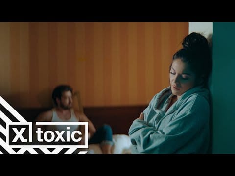 Nadica Ademov — NADICA ADEMOV - SAVRSENA LAZ (OFFICIAL VIDEO)