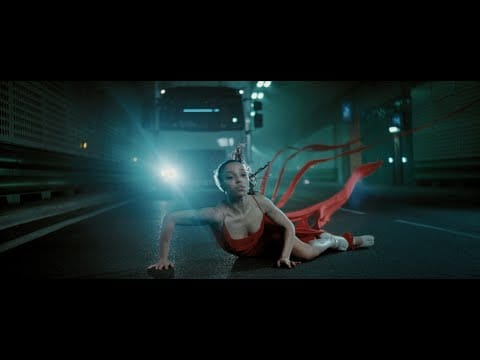 FKA twigs — Striptease