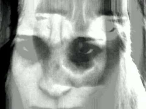 Bene Gesserit — Mama Baer  follow him (stupid time) thanks to Kommissar Hjuler