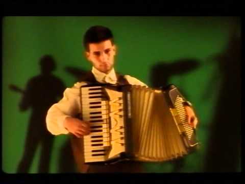 Raz Dwa Trzy — Raz Dwa Trzy - "Cztery" - cz. IV "Nikt nikogo (I tak warto żyć)"