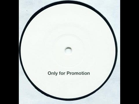Jacek Sienkiewicz — (B) Jacek Sienkiewicz – Good Luck (Cocoon Recordings – COR12033) 2007
