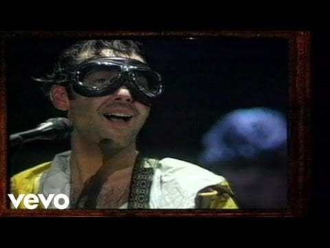 Luca Carboni — Luca Carboni - Mare mare (Live)