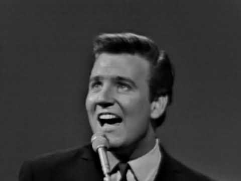 Billy J. Kramer & The Dakotas — Billy J. Kramer With The Dakotas "Bad To Me" on The Ed Sullivan Show