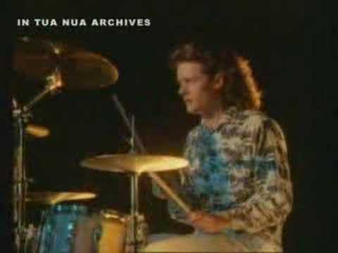 In Tua Nua — Somebody To Love
