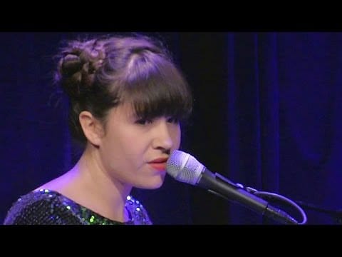 Lise (13) — Lise au piano - Dors