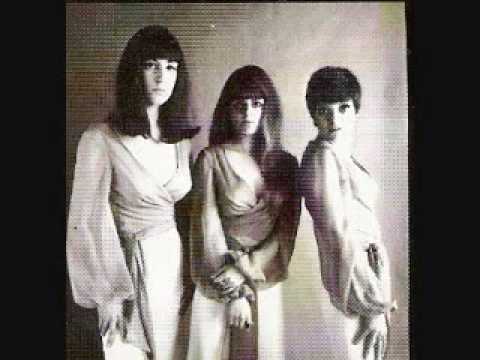 Reparata And The Delrons — Reparata and the Delrons - I Can Hear The Rain (1967)