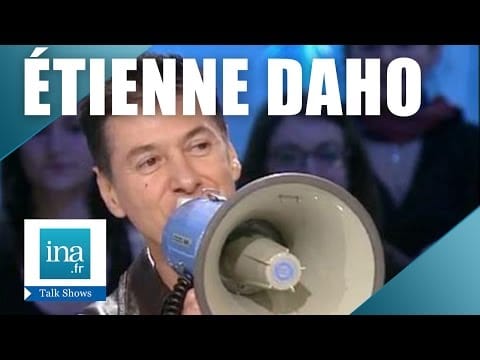 Etienne Daho — Etienne Daho "Sortir ce soir" chez Thierry Ardisson | Archive INA