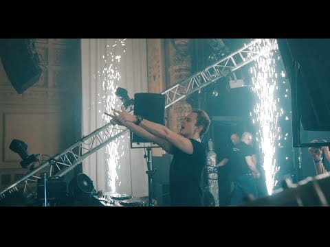 Udex — Udex - CⓧRRUPTED WORLD (Official Videoclip)