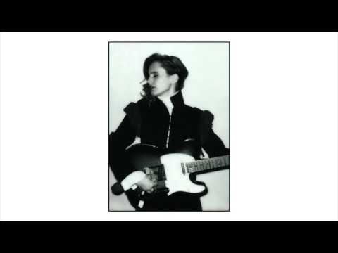 Anna Calvi — Nathaniel (Live For Burberry)