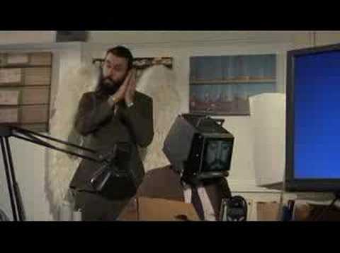 Dan Le Sac vs Scroobius Pip — Look for the woman